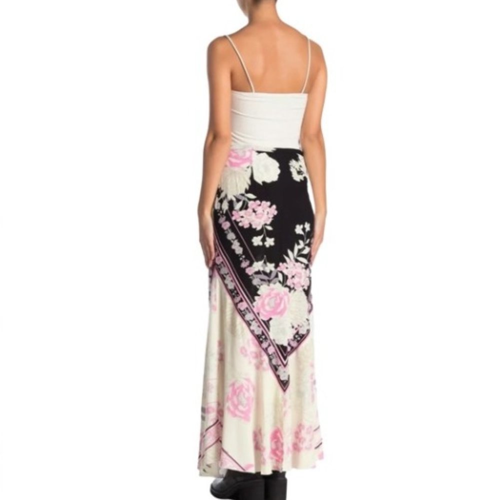 Free People Bali After Hours Skit in Crema Combo – NWT Size Medium - Picture 3 of 16